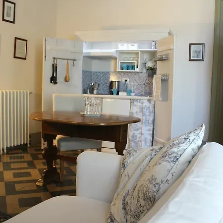 A Palazzo 4*